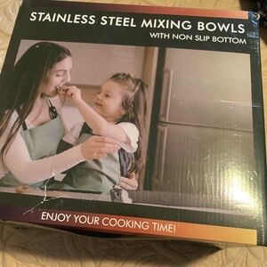 Stainless Steel Mixing Bowls with Non-Slip Bottom